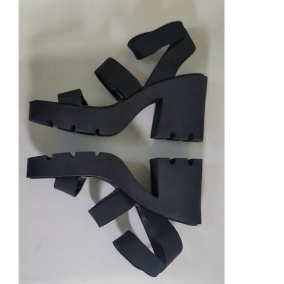 Madden Girl Sandals Womens 10 Black Chunky Platform Sandals Goth Y2K Witchy Edgy - Picture 3 of 9